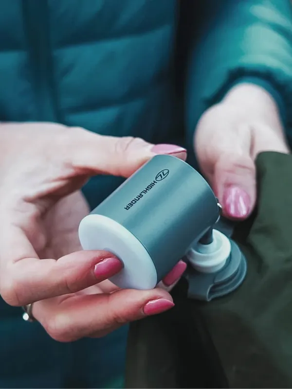 Wee Banshee micro lightweight air pump with light